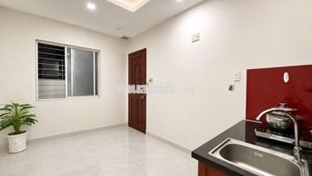 PHÒNG MỚI CỬA SỔ GẦN CO.OP NGUYỄN KIỆM - VÒNG XOAY NGUYỄN THÁI SƠN