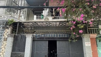 Cho thuê mặt tiền kinh doanh, văn phòng, spa, vị trí đẹp, trung tâm pn