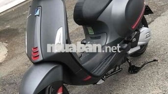 Piaggio Vespa 150 cc 2023 3000 km Xám