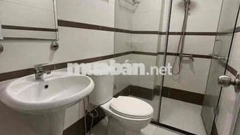 Cho thuê phòng đối diện Vạn Phúc City