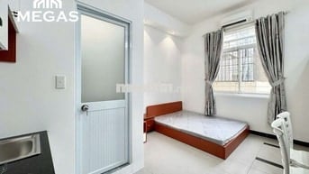 Phòng Full Nội Thất Cửa Sổ Trời Ngay Trung Tâm Quận 3 