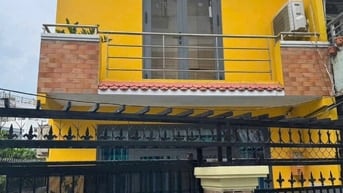 Cho thuê nguyên căn nhà mới đẹp, hẻm 5m, đường 14, Bình Trưng