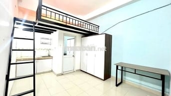 CHO THUÊ PHÒNG TRỌ BÌNH THẠNH RỘNG 25m2 CÓ GÁC CAO MÁY LẠNH TỦ QUẦN ÁO