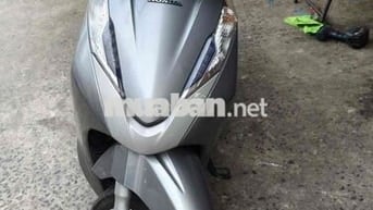 Lead Fi đời 2014 màu Xám biển số TP