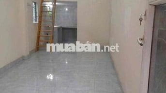CHO THUÊ NHÀ CẤP 4 TẠI GIANG BIÊN - ÔTÔ ĐỖ CỬA - ĐIỆN NƯỚC GIÁ DÂN