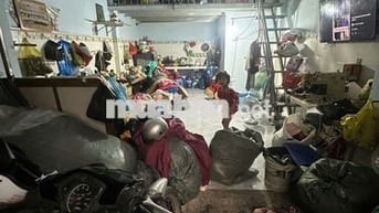 nhà nguyên căn dt 4❌8 gác lửng điện nước giá nhà nước hẻm 3 gác thông 