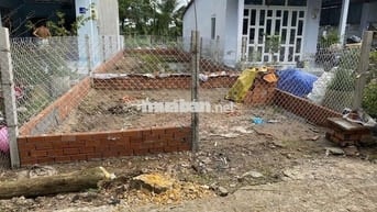 Bán đất chính chủ – Sổ đỏ trao tay, gần chợ/trường học/tiện ích.