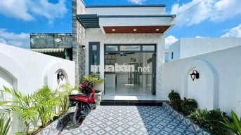 BÁN GẤP CĂN CẤP 4 ĐỂ SANG MỸ ĐỊNH CƯ