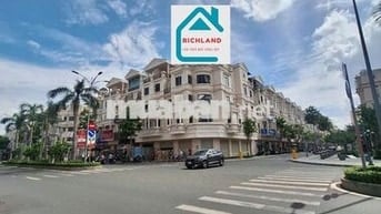Cho thuê cặp Góc 2 Mặt Tiền đường số3, Park Hills P10 GòVấp_DT:13mx20m