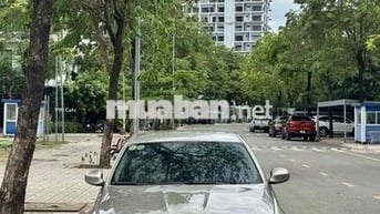 BMW 320i model 2010 Vàng cát