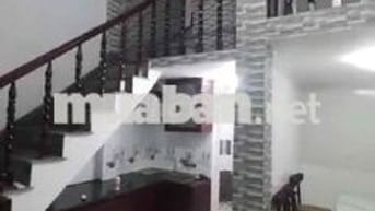 Tìm người vào nhà nguyên căn, còn 1 phòng trống tầng 4