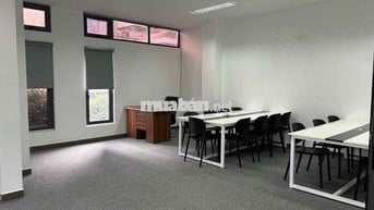VĂN PHÒNG CHO THUÊ K300 - CỘNG HOÀ - 2 MT