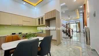 NHÀ ĐẸP MỚI – TRUNG  TÂM QUẬN 7 - Đi Bộ Đến Crescent Mall , Hồ Bá Nguy