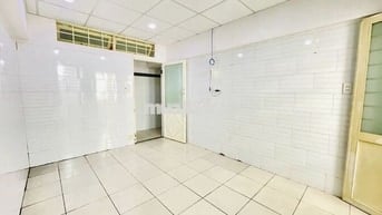 PHÒNG TÁCH BẾP SẠCH ĐẸP - AN NINH GẦN HUB