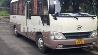 Hyundai County 2009 Trắng, Nâu Nhập khẩu