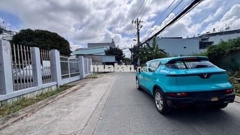 bán đất full thổ cư hiện hữu bè ngàng khủng10m đường xe hơi