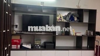Mình đang cần share 1 phòng riêng (nữ) - chung cư C2 quận 4 ạ