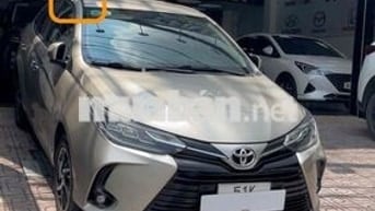 Toyota Vios Bản G 2022 Vàng Cát 8 Vạn km