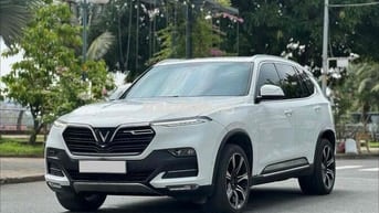 Vinfast Lux SA Premium 2022 -Trắng - 5v8km