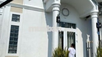NHÀ ĐẸP 1 TRỆT 1 LẦU - FULL NỘI THẤT - PHƯỜNG 5, TP. TÂN AN
