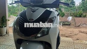 Honda SH125i Trắng
