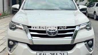 Toyota Fortuner 2019 std 2 cầu Xăng , xe gia đình
