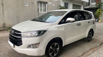 Toyota Innova 2.0E Trắng Số sàn Xe gia đình