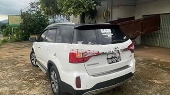 Kia Sorento Dầu 100.000 km Trắng
