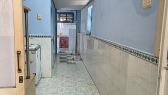 Cho thuê nhà chung cư lầu 3, DT 40 m2, gần chợ, trường PT,