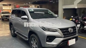 Toyota Fortuner 2020 Số sàn Bạc