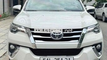 Toyota Fortuner XS 2019 Trắng 75000 km