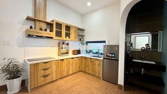 CHO THUÊ CĂN HỘ 2 PHÒNG NGỦ CÓ BAN CÔNG FULL NỘI THẤT PHƯỜNG 6