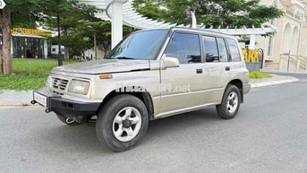 Suzuki Vitara 2005 Số sàn Vàng cát Nhập khẩu