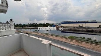 NHÀ NGUYÊN CĂN CUỐI LÊ ĐỨC THỌ VIEW BỜ KÈ