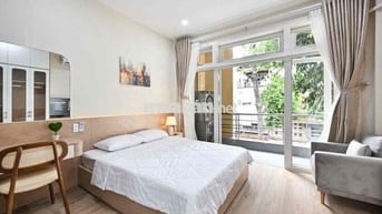 Vừa trống căn ban công lớn - Ngay trung tâm tiện đi lại - Giá siêu mêm