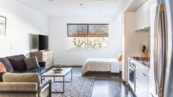 Bán Tòa Căn Hộ Dịch Vụ Trục Hai Bà Trưng, 8x21m, Hầm 6 Tầng, Khu Đẹp