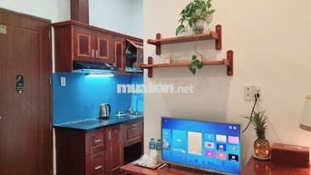 Cho thuê căn hộ studio, trung tâm biển, full nội thất, có thang máy