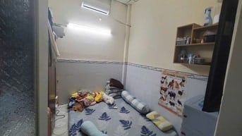 Cho thuê nhà nguyên căn cấp 4, dt: 40 m, điện nước giá NN! Giá 3 triệu