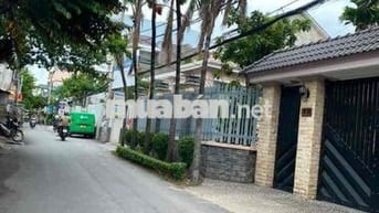 Anh Ba bán nhà 2 tầng hẻm 6m trục Phan Huy Ích sát chợ