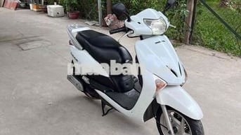 Cần bán 1 chiếc Honda Lead Trắng