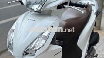 Honda Vision Trắng