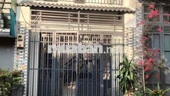 NHÀ BÁN KV Bà Điểm - Hóc Môn .NGANG 4m x 13m