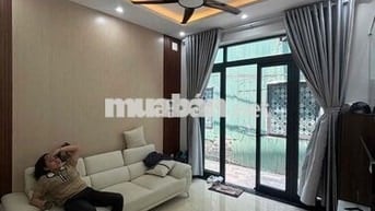 SIÊU PHẨM NHÀ 2 TẦNG GẦN AEON MALL – LÊ ĐỘ