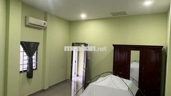 Phòng lớn 27m2, wc riêng, bếp riêng, máy lạnh, free máy giặt