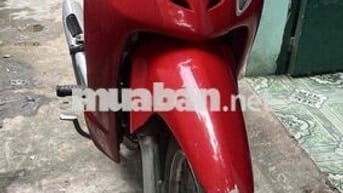 Honda Thể thao màu Đỏ còn mới