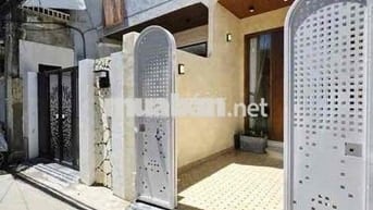 062 CHO THUÊ NHÀ ĐẸP 3 TẦNG 4PN – CÓ SÂN VƯỜN THƯ GIÃN
