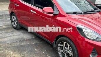 Hyundai i10 Đỏ 5 chỗ