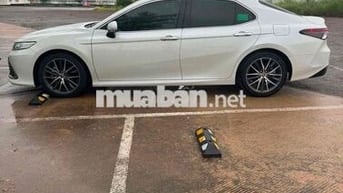 Toyota Camry 2.0Q 2022 Trắng 38000 km