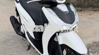 Honda SH 125 2021 Trắng 10875 km biển víp