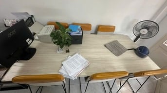 Cần bán lại bộ bàn 6 ghế văn phòng , Chữ nhật  Ngang 1,2 m  dai 2,4m
